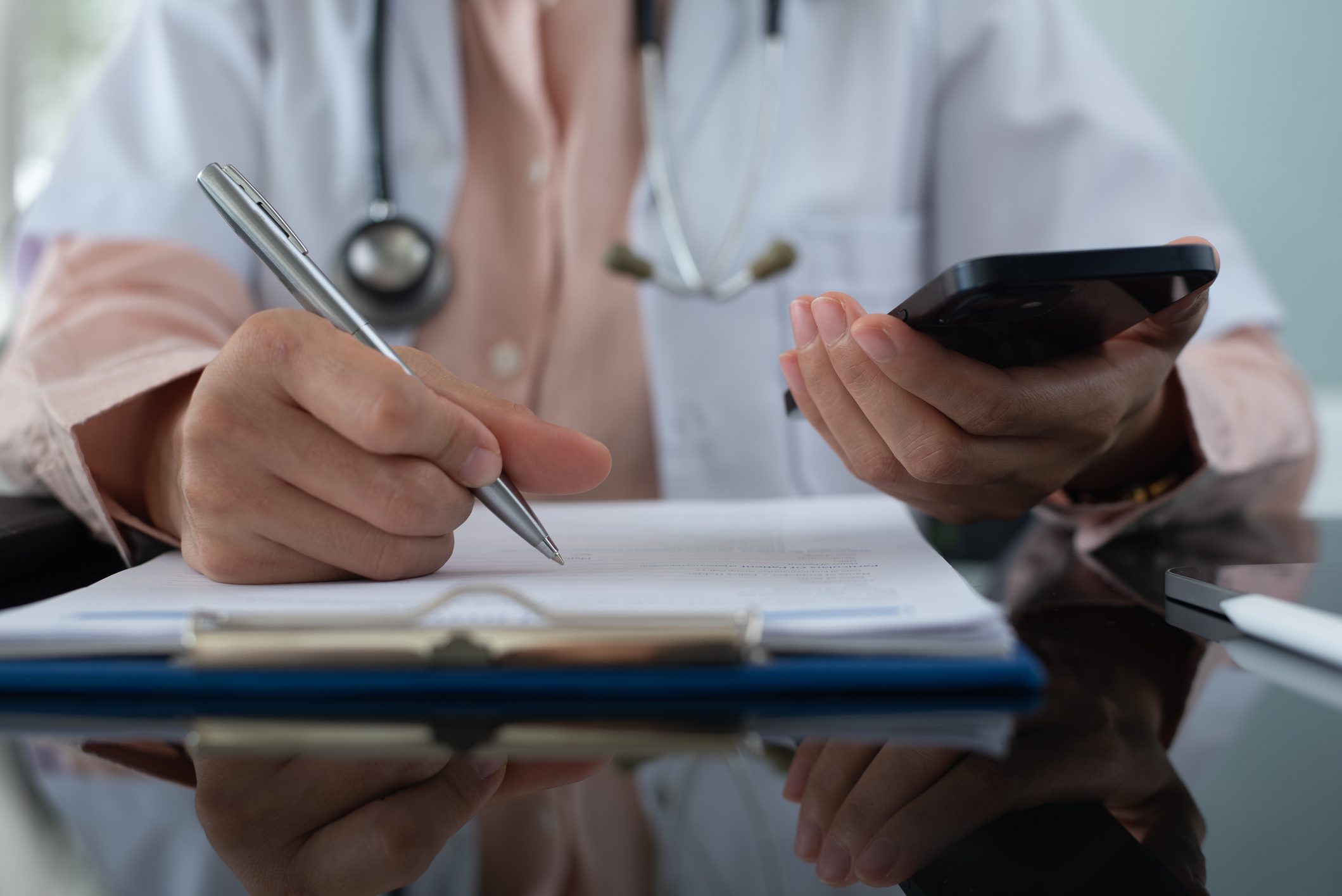 Services Etara Wellness 16 GettyImages 2032577350
